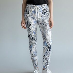 Made in Italy Floral Print Pants in Blue and White